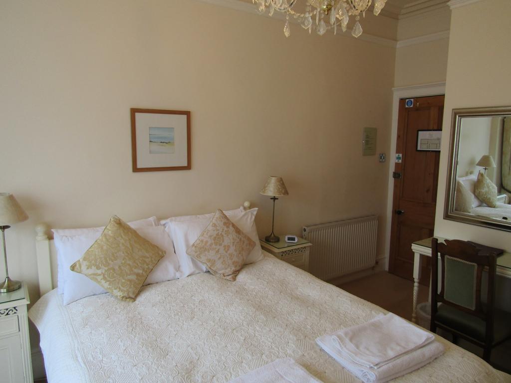 Hotel Harringtons At 14 Llandudno Exterior foto
