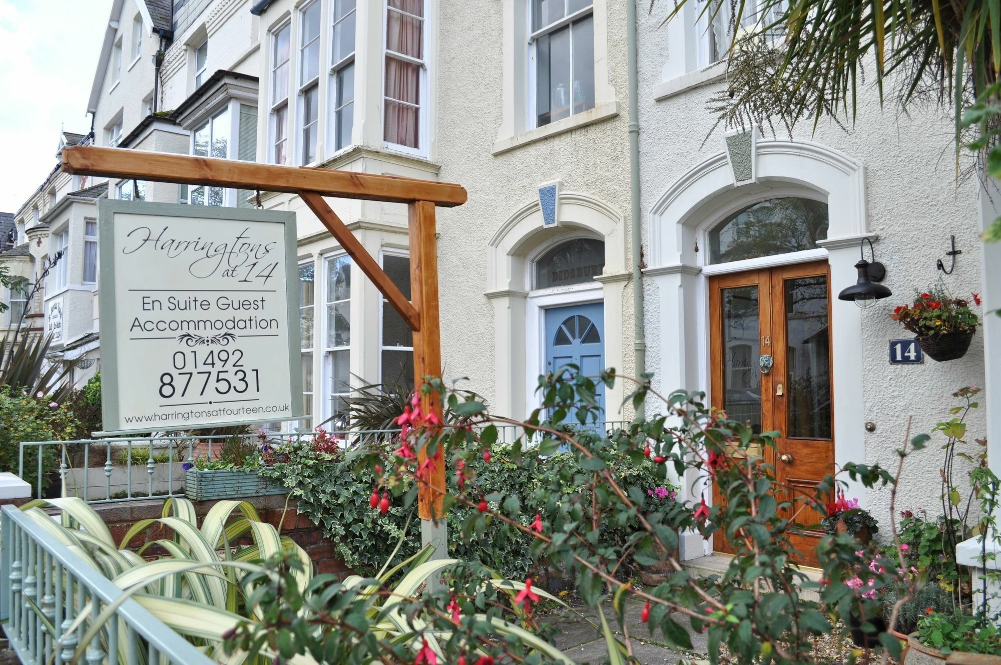 Hotel Harringtons At 14 Llandudno Exterior foto
